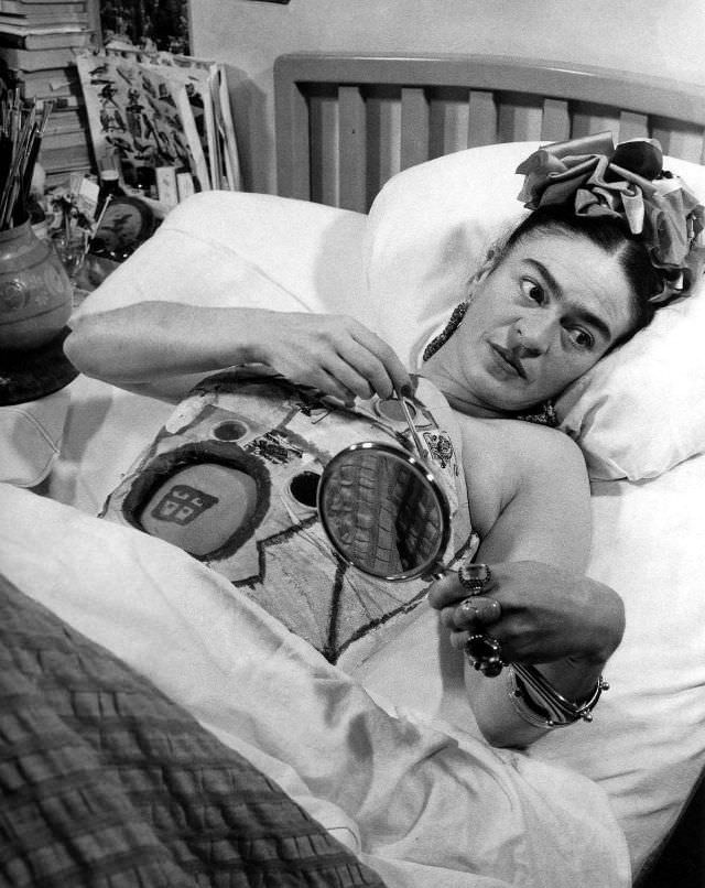 Frida Kahlo in bed
