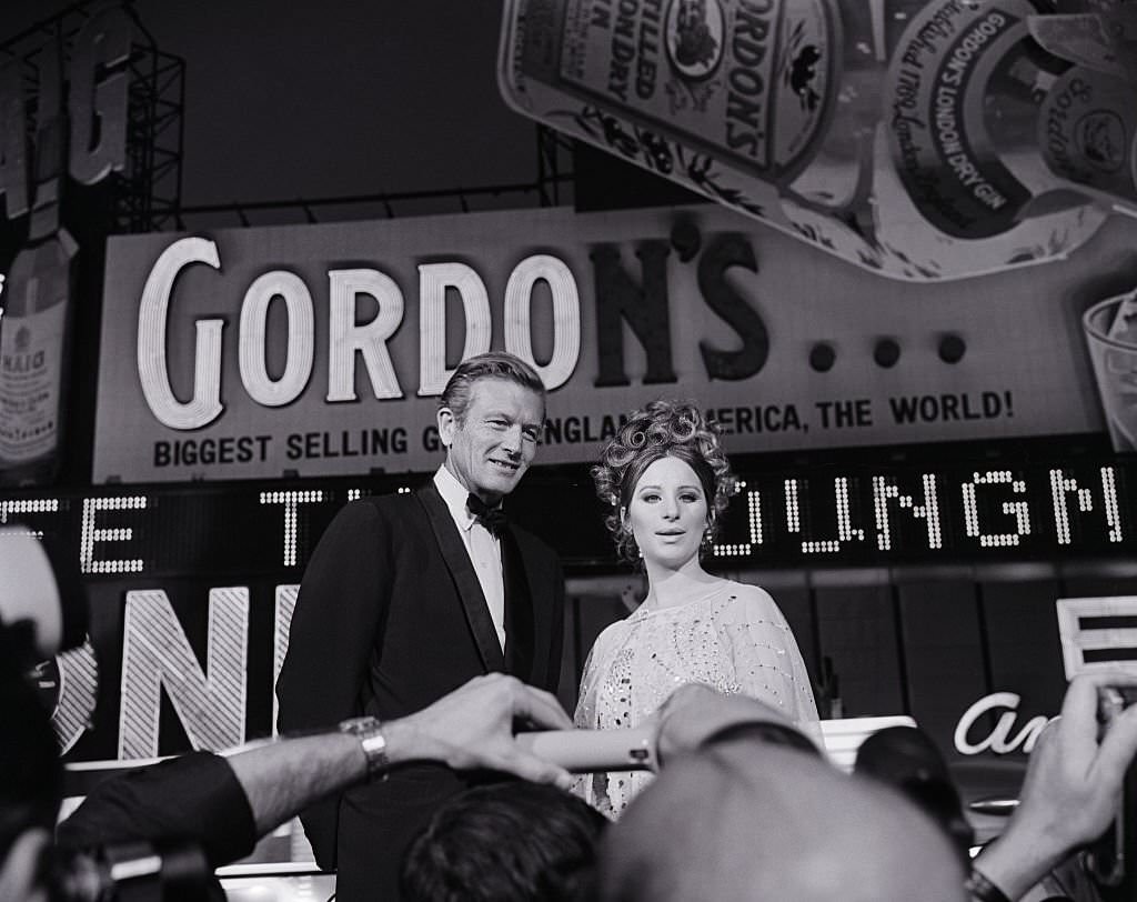 Mayor John Lindsay greets Barbra Streisand at the New York premiere of her first movie, "Funny Girl."