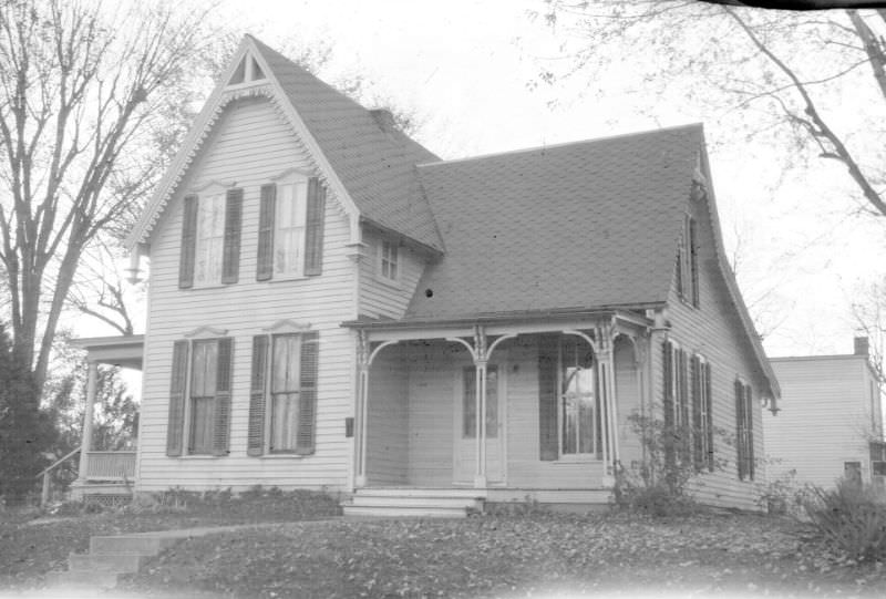 9th and Alabama St., Lawrence, Kansas, November 1947