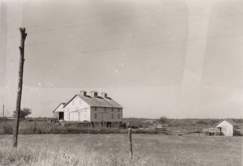 Barn, Lawrence, Kansas, October 1947