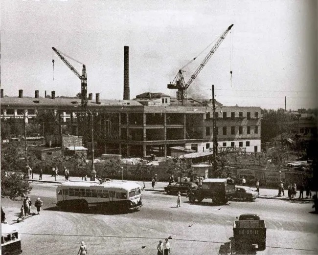Construction of the central bus station, 1960