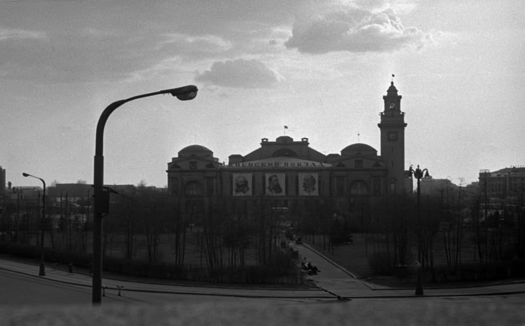 The Kiev station, 1964