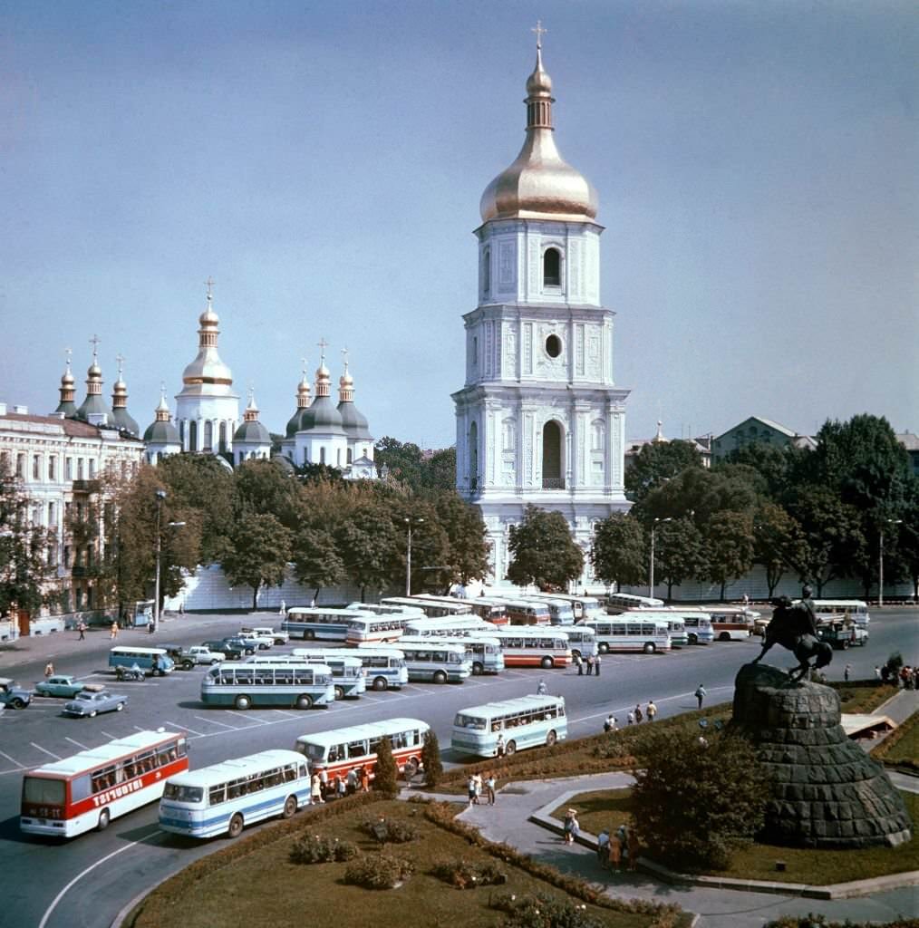 Historic monument to Helman Bogdan Khmelnitsky, 1976