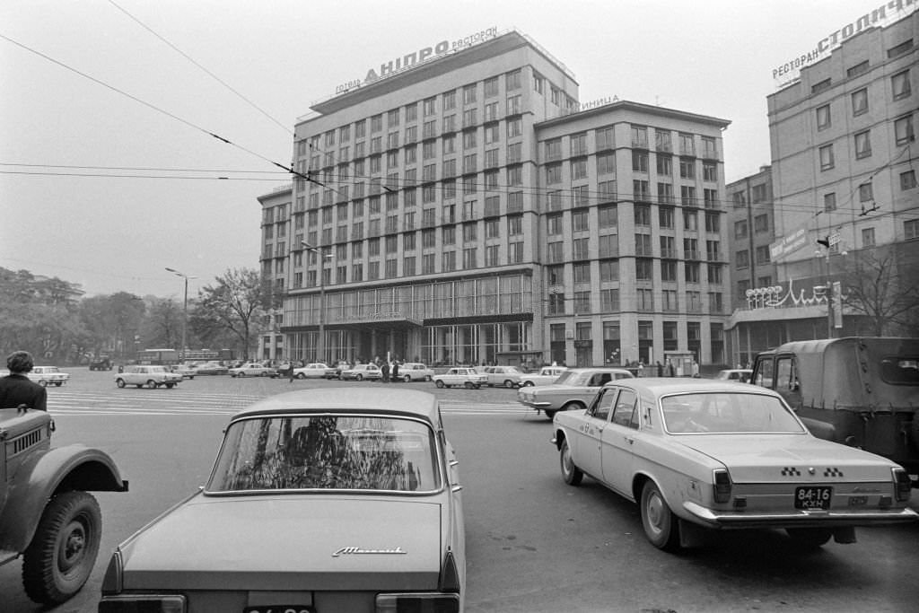 Dnipro hotel on Khreshchatyk Street in Kyiv, 1975