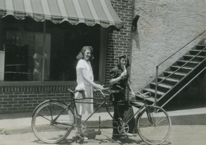 Stunning Photos of Ladies with their Bicycles from the 1940s