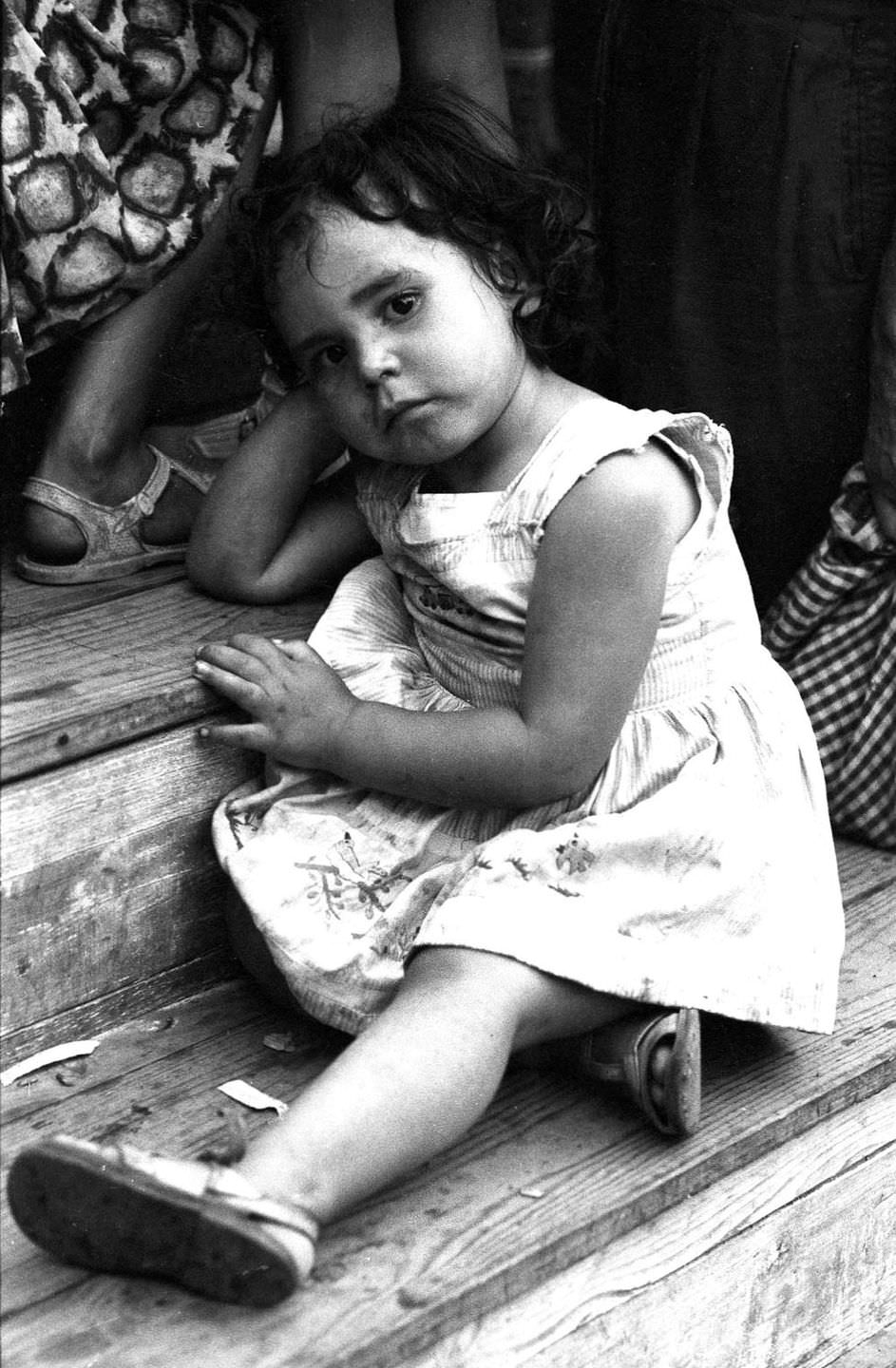 Life of Barcelona in the 1950s Through Fascinating Photos Discovered by an American Tourist at Flea Market