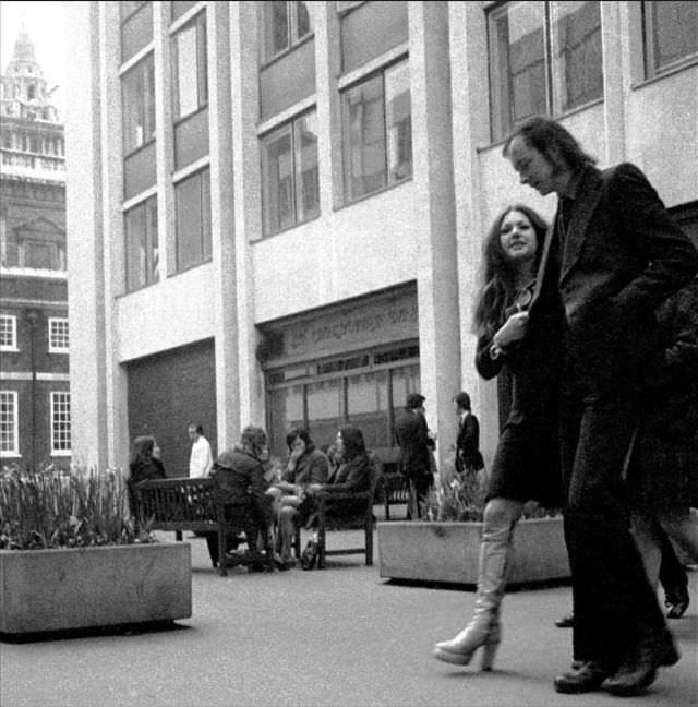Lunchtime stroll by the Sir Christopher Wren pub, Paternoster Square, London, April 1973