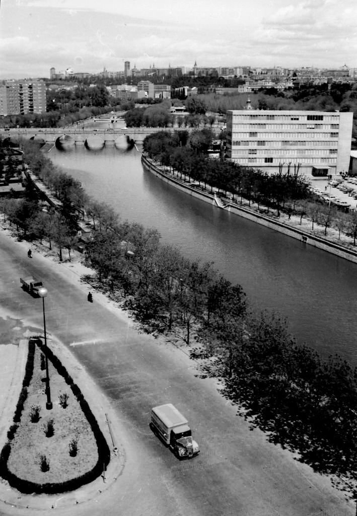 View of the Manzanares river that crosses the city of Madrid, Spain, 1964.