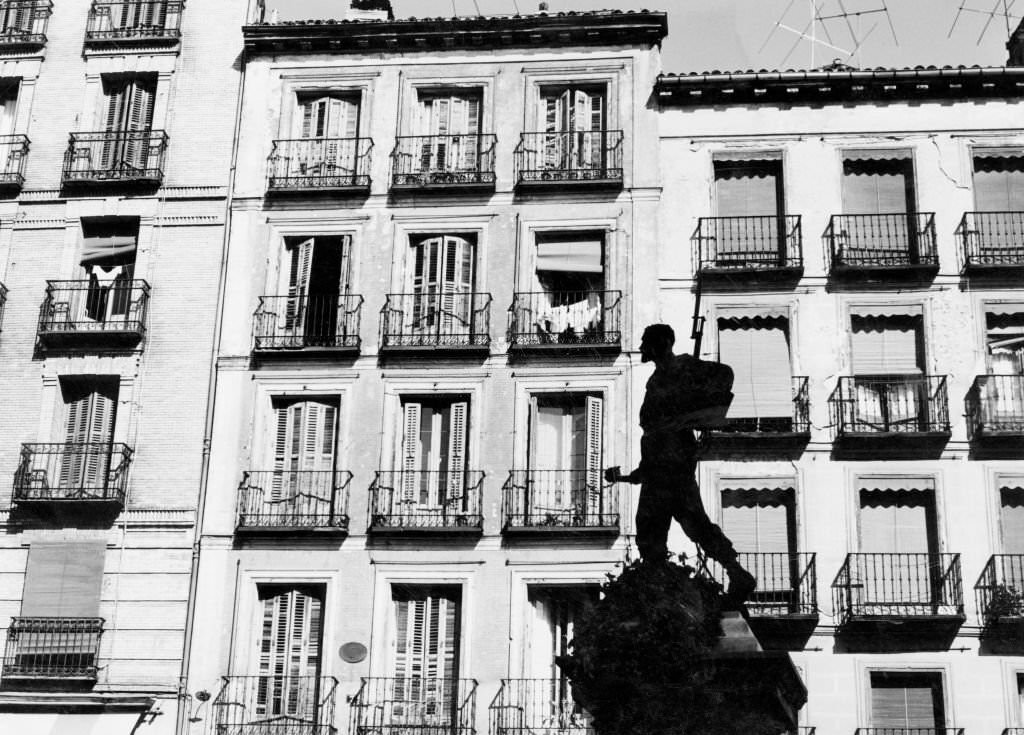 Facades Sculpture, Madrid, 1960s