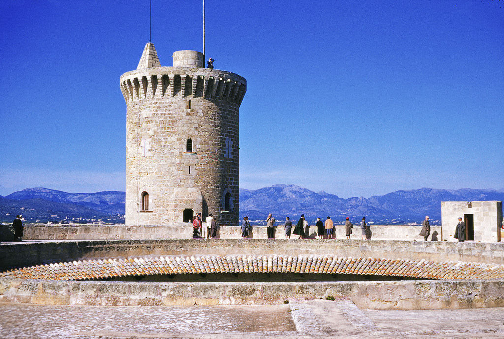 Stunning Color Photos of Mallorca, Spain in the 1950s