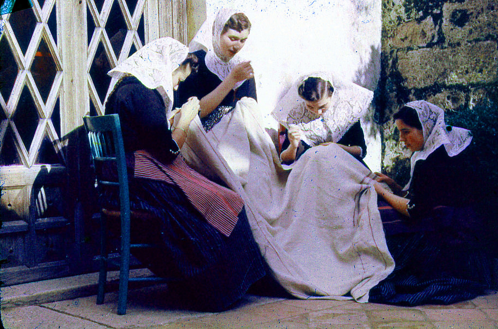 Stunning Color Photos of Mallorca, Spain in the 1950s