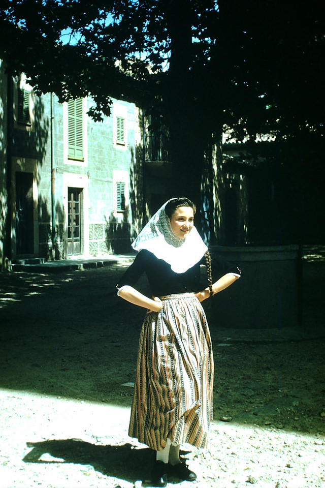 Stunning Color Photos of Mallorca, Spain in the 1950s