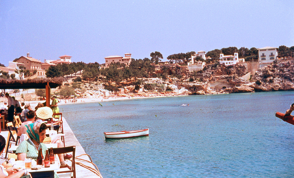 Stunning Color Photos of Mallorca, Spain in the 1950s