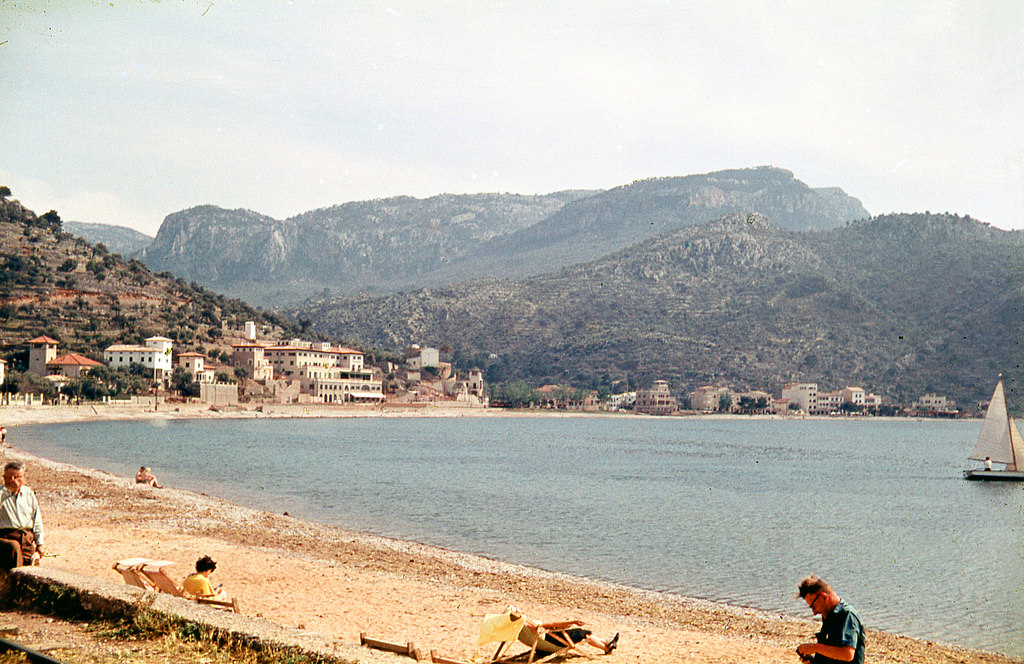 Stunning Color Photos of Mallorca, Spain in the 1950s