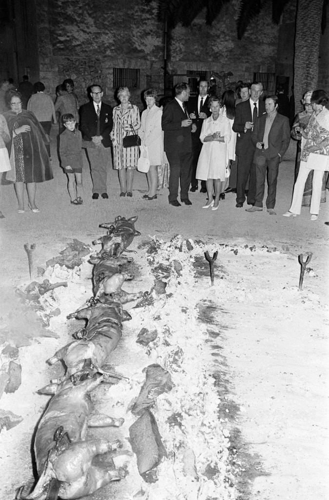 Eating Out, Majorca, Spain, August 1971.