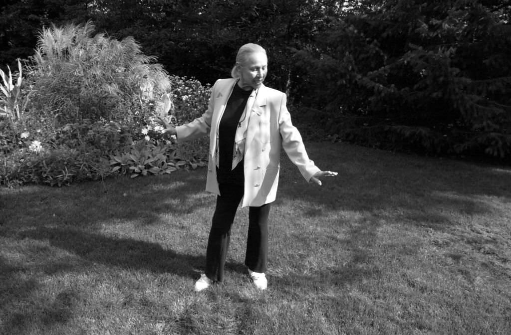 Maria Tallchief in the garden of her home in Highland Park, 2003