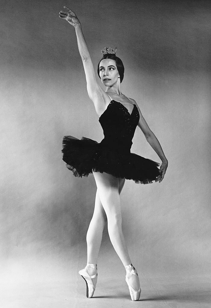 Maria Tallchief performing 'Swan Lake' in December 1960.