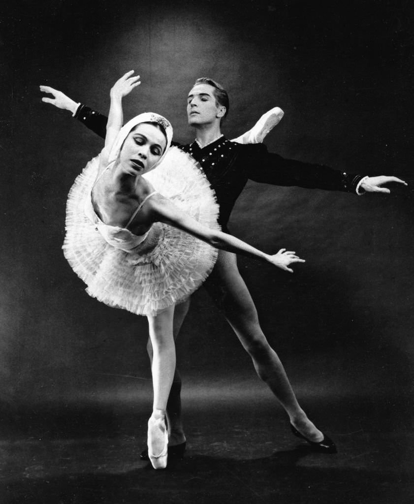 Maria Tallchief and Erik Bruhn performing 'Swan Lake' in December 1960.