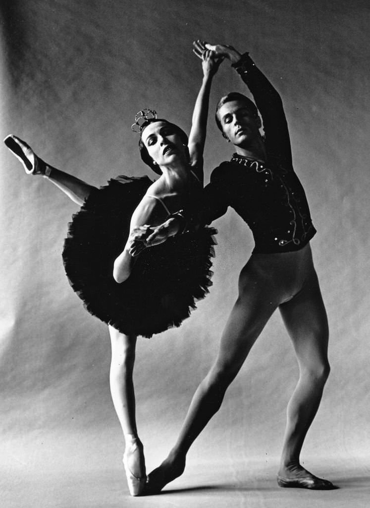 Maria Tallchief and Erik Bruhn performing 'Swan Lake' in December 1960.