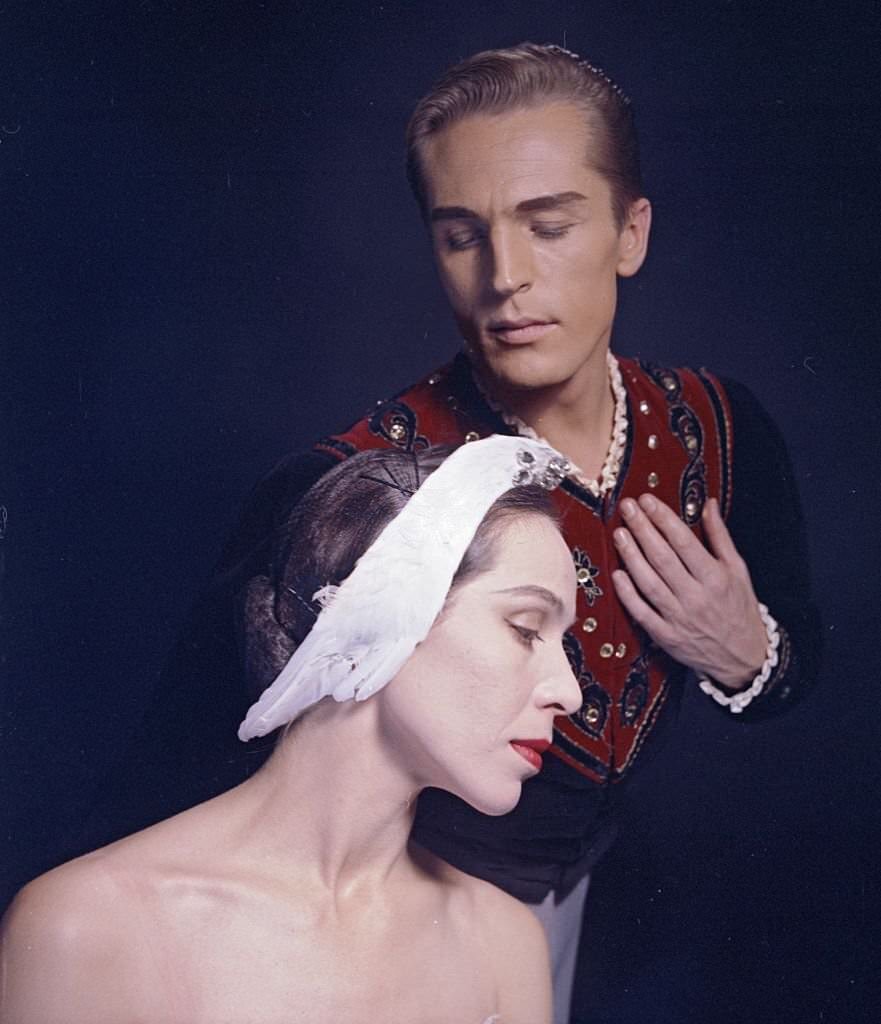 Maria Tallchief and Erik Bruhn in "Swan Lake", 1960.