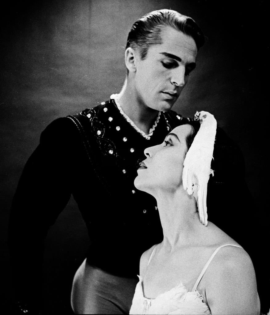 Maria Tallchief and Erik Bruhn performing 'Swan Lake' in December 1959.