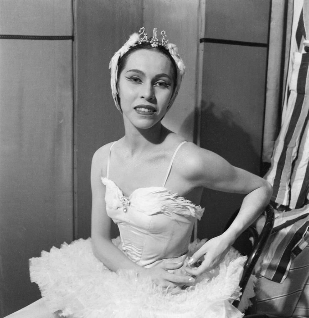 Maria Tallchief in the UK to perform The Cage at Covent Garden, London, 1952