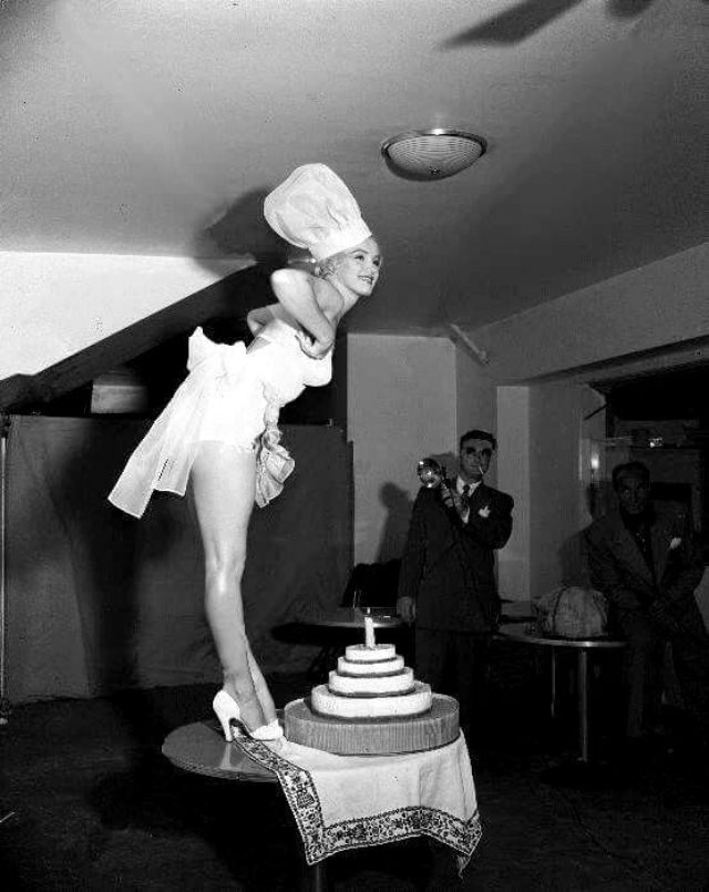 Marilyn Monroe Crowned as 'Cheesecake Queen' of the Year, 1952