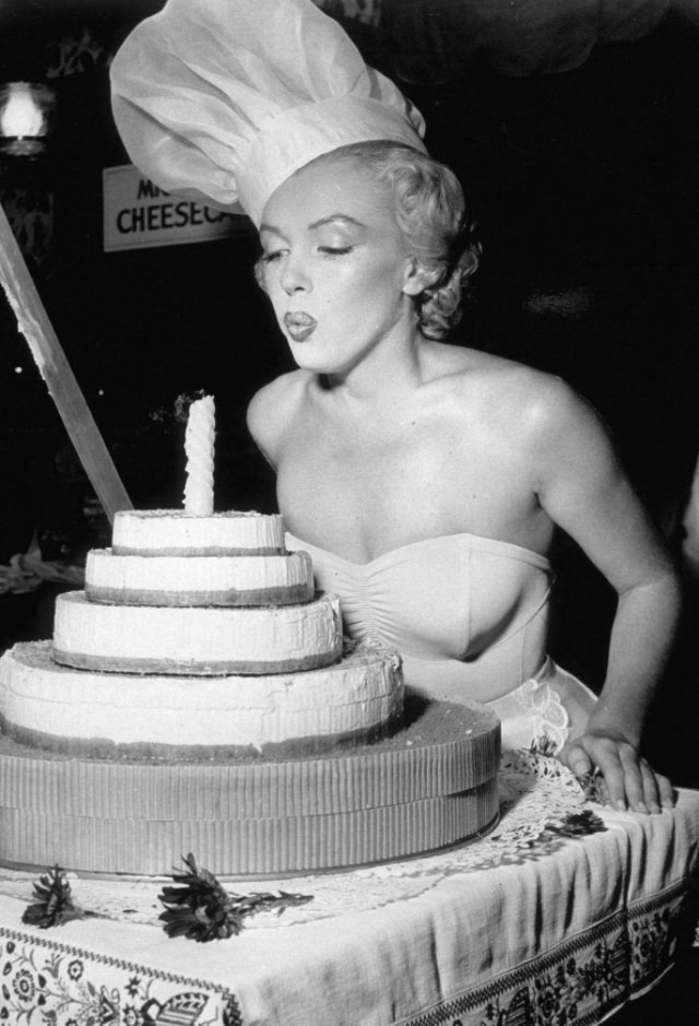 Marilyn Monroe Crowned as 'Cheesecake Queen' of the Year, 1952