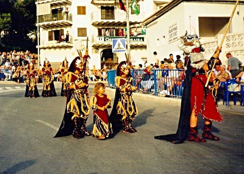 Stunning Photos Show Life of Moraira, Spain in the 1980s