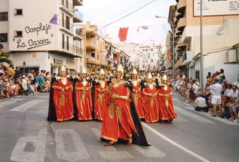 Stunning Photos Show Life of Moraira, Spain in the 1980s