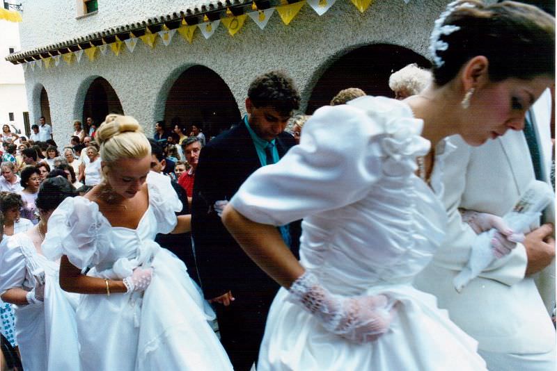 Stunning Photos Show Life of Moraira, Spain in the 1980s