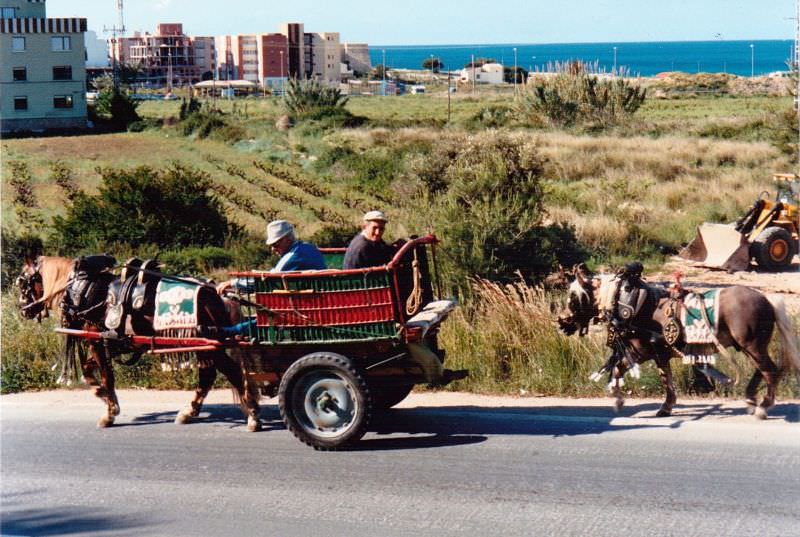 Stunning Photos Show Life of Moraira, Spain in the 1980s