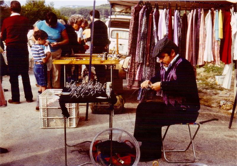 Stunning Photos Show Life of Moraira, Spain in the 1980s