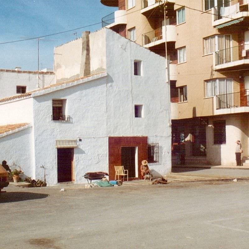 Stunning Photos Show Life of Moraira, Spain in the 1980s