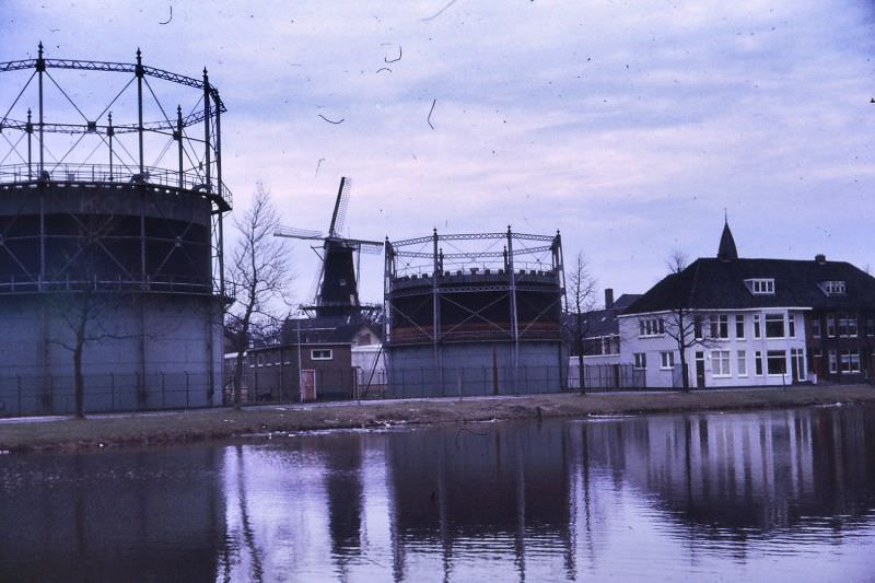 Stellingkorenmolen De Windhond, Wilhelminaweg 1, Woerden, Netherlands, 1966