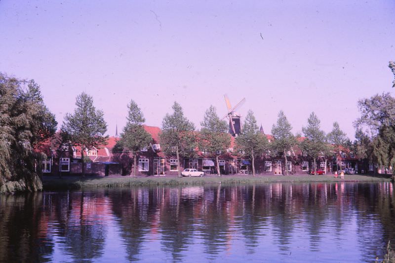 Stellingkorenmolen De Windhond, Wilhelminaweg 1, Woerden, Netherlands, 1966