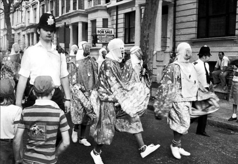 Fascinating Photos from the Notting Hill Carnival of 1981