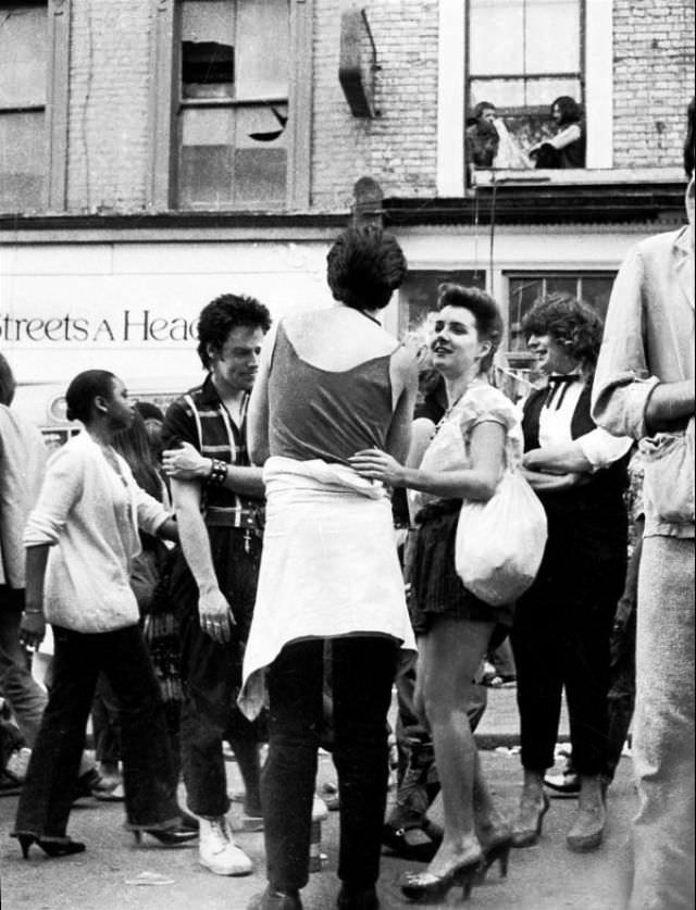 Fascinating Photos from the Notting Hill Carnival of 1981