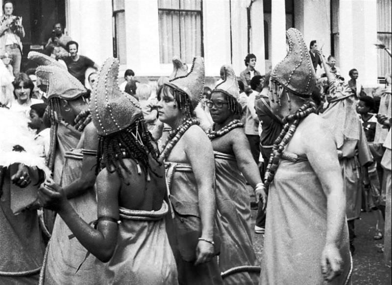 Fascinating Photos from the Notting Hill Carnival of 1981