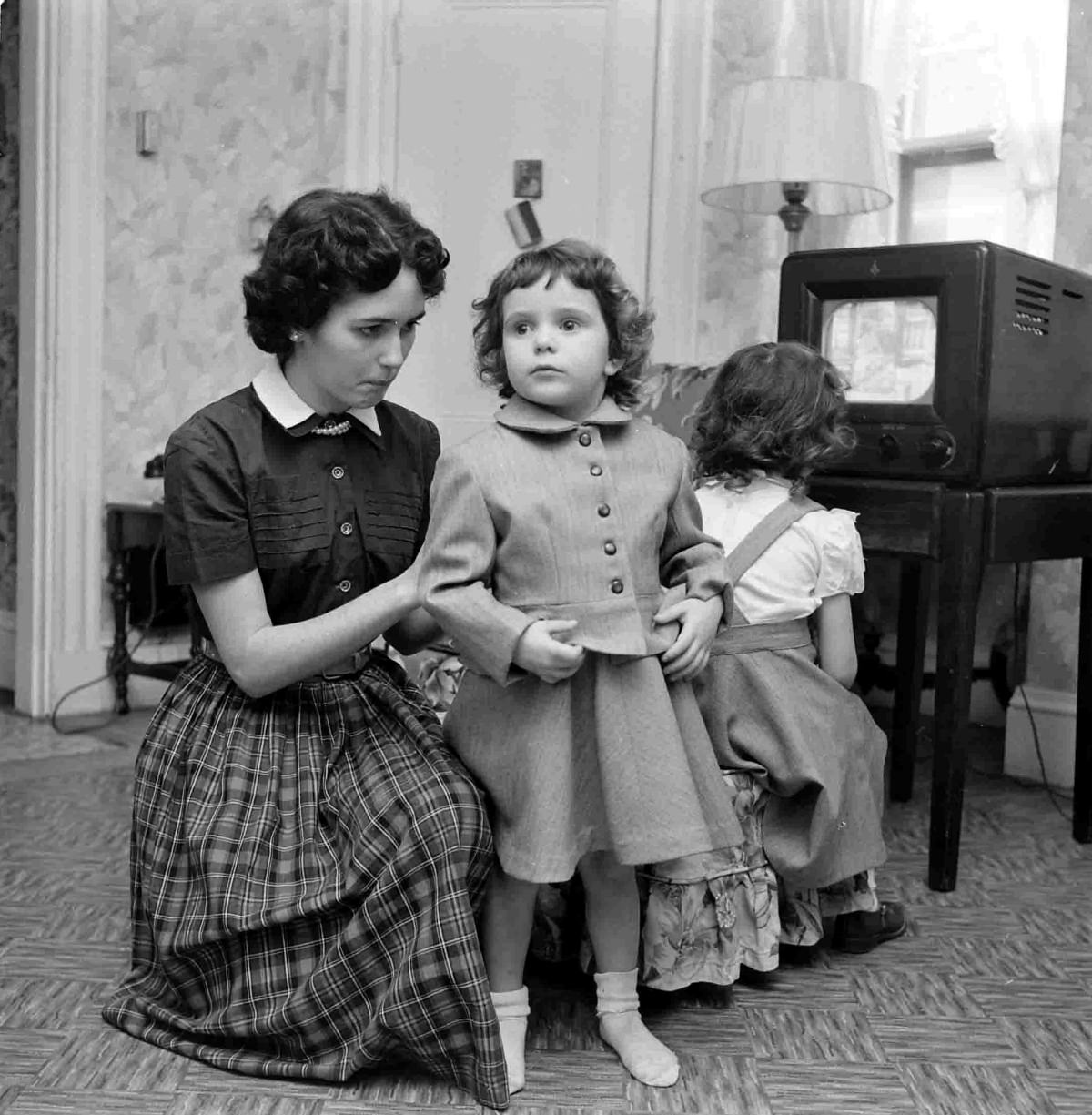 The O’Neil family readied for Easter, 1952.