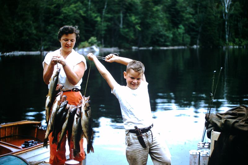 Vintage Photos of People Posing with Fishes in the 1960s