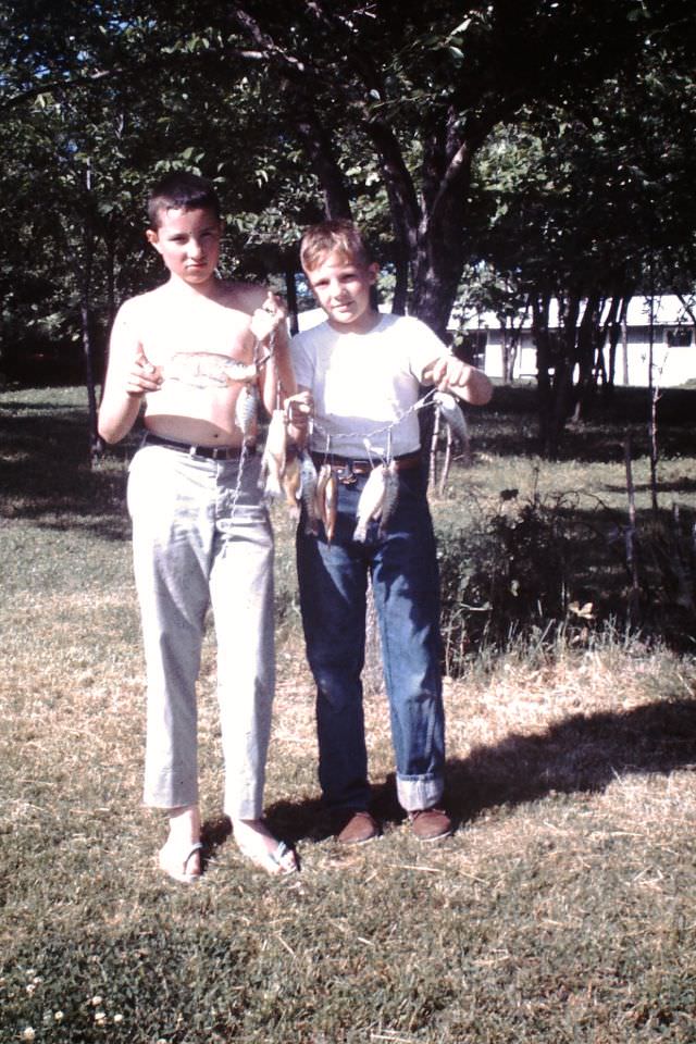 Vintage Photos of People Posing with Fishes in the 1960s