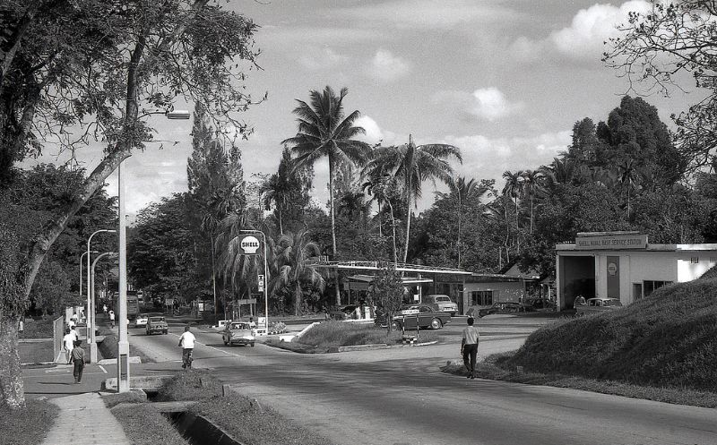 Admiralty Road, close to the Sembawang gate of the Naval Base, 1960s