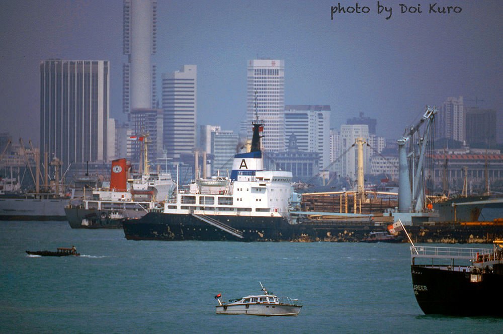 Port of Singapore, 1979