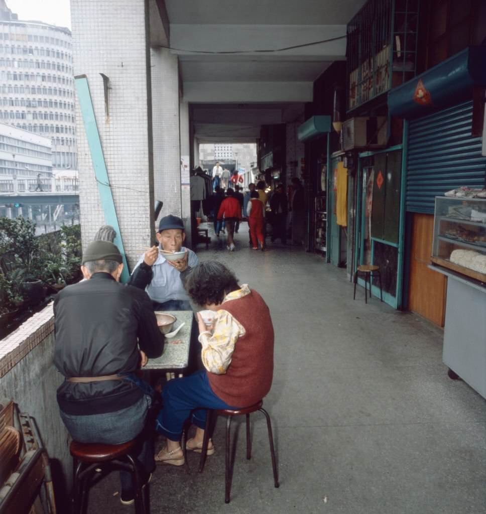 Having lunch in a cookshop of Singapore, 1980s.
