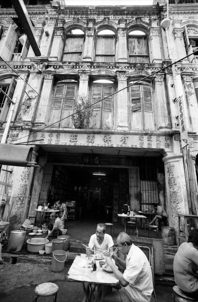 A shophouse eatery on Trengganau St seen in the final weeks of Chinatown's authentic living heritage, Singapore, 1983