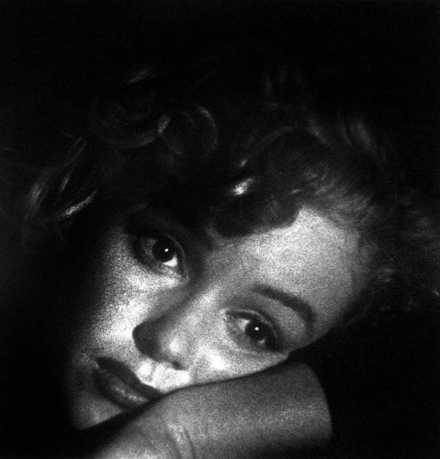 Dark Side of Marilyn Monroe: Sad Photos of Sleepless Monroe by Andre de Dienes, 1953