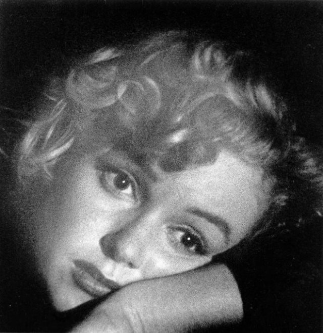 Dark Side of Marilyn Monroe: Sad Photos of Sleepless Monroe by Andre de Dienes, 1953