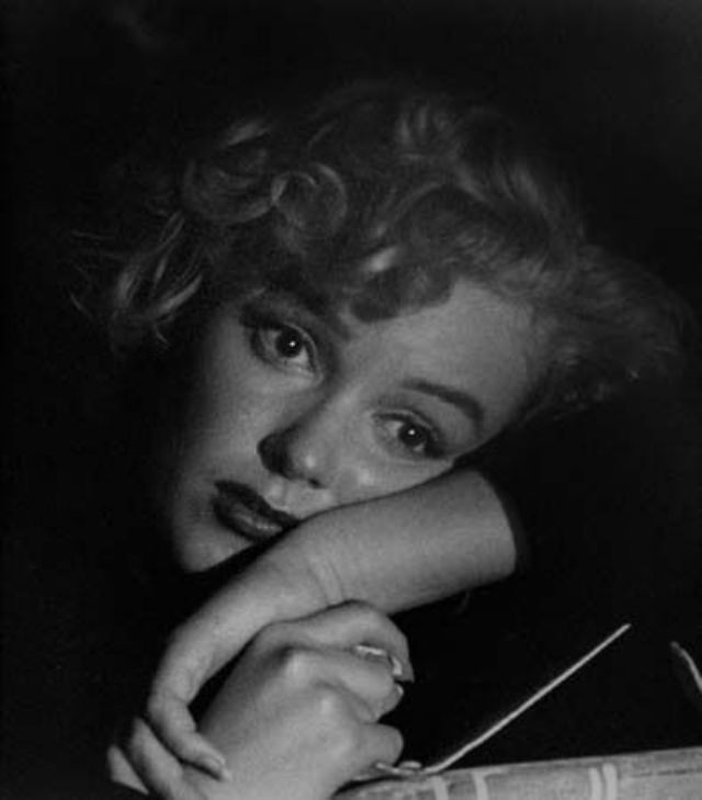 Dark Side of Marilyn Monroe: Sad Photos of Sleepless Monroe by Andre de Dienes, 1953