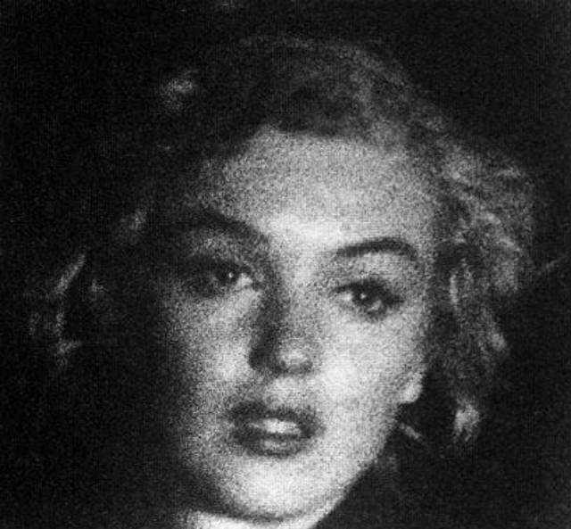 Dark Side of Marilyn Monroe: Sad Photos of Sleepless Monroe by Andre de Dienes, 1953